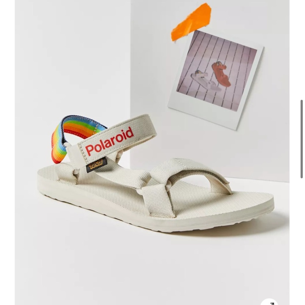 Teva universal Polaroid collab BNIB